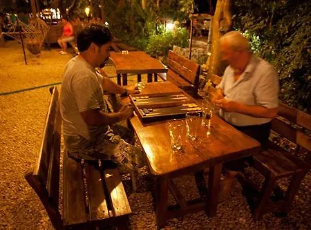 بايرامس تري هاوسيز فندق